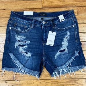 NWT Judy Blue Distressed Dark Denim Shorts